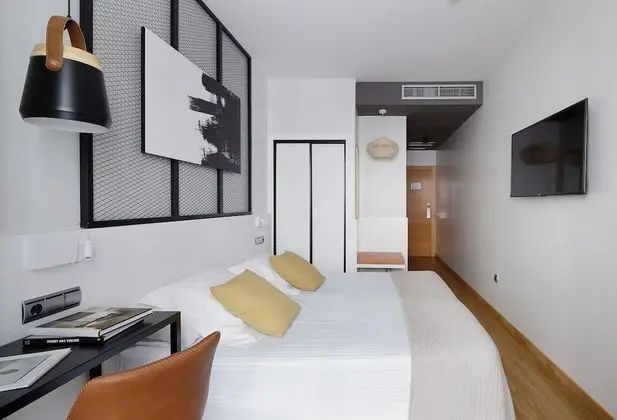 Tek Büyük Yataklı Oda