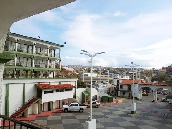 Tek Büyük Yataklı Oda, 2 Çift Kişilik Yatak