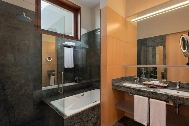 Premium Oda, 1 En Büyük (King) Boy Yatak, Manzaralı