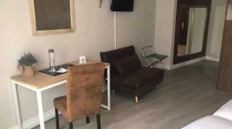 Standard Üç Kişilik Oda, 3 Tek Kişilik Yatak