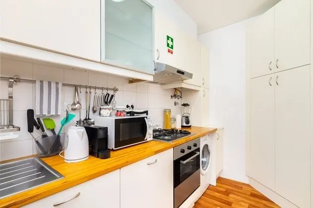 Apart Daire, 2 Yatak Odası, Sigara İçilmez