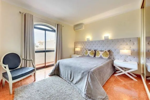 Villa, 4 Yatak Odası, Kişiye Özel Havuzlu