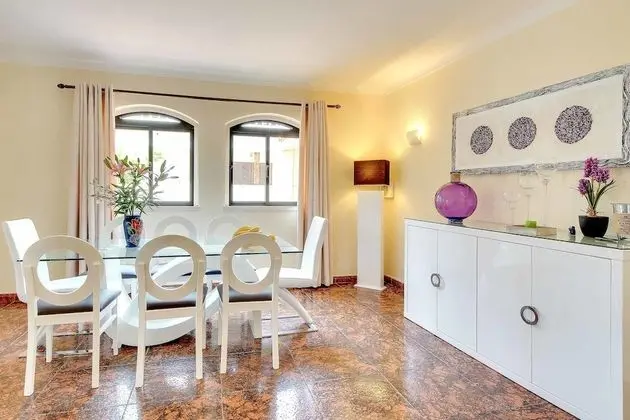 Villa, 4 Yatak Odası, Kişiye Özel Havuzlu