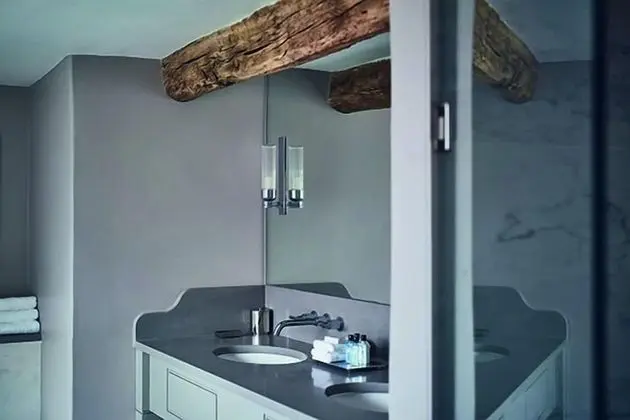 Süit, Küvet, Bahçe Manzaralı