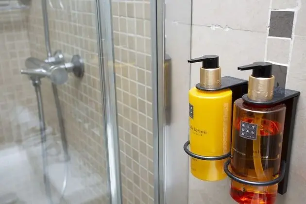 Tek Büyük Yataklı Oda, 1 Çift Kişilik Yatak
