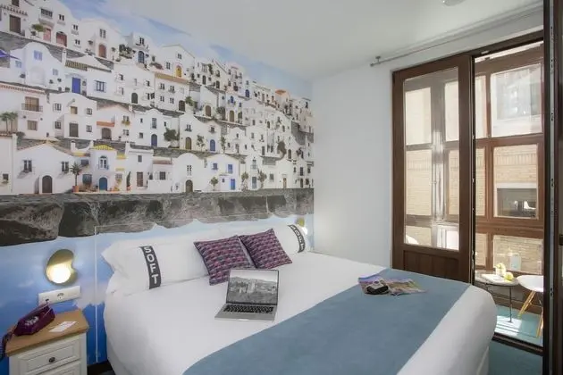 Tek Büyük Yataklı Oda, Balkon