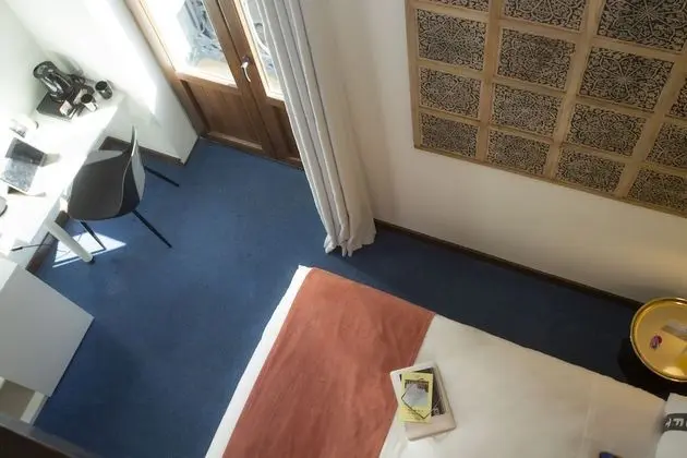 Üç Kişilik Oda, Balkon