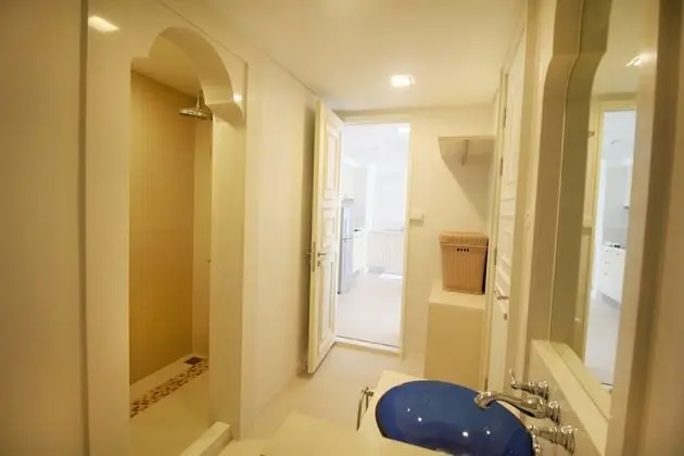 1 Bedroom with garden view