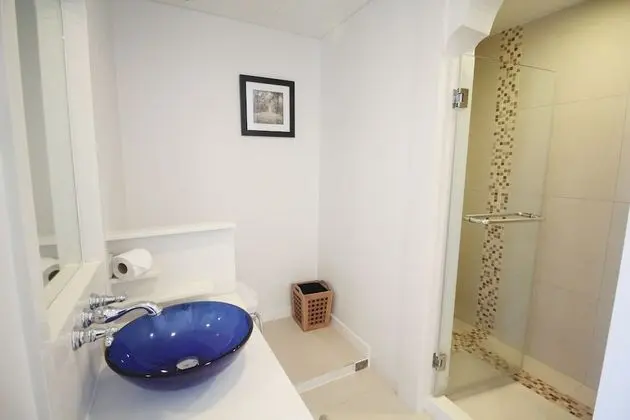 1 Bedroom with garden view