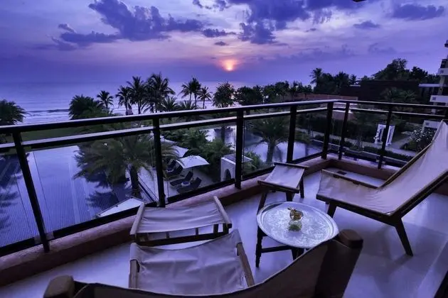 Ocean Front Suite