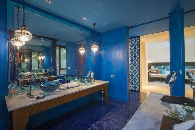Ocean Front Suite