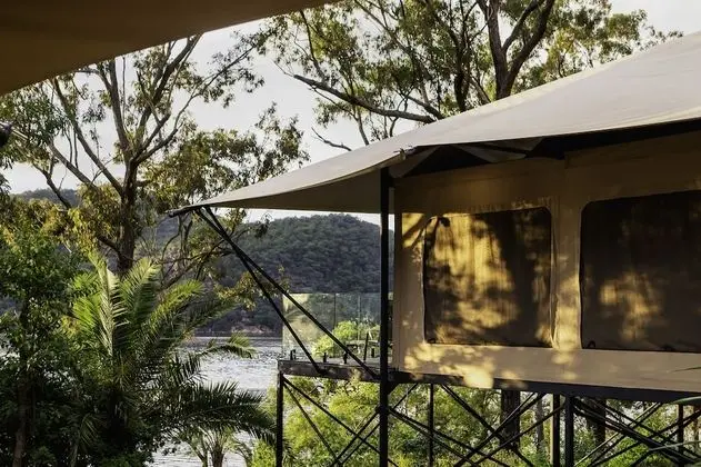 Peninsula Tent