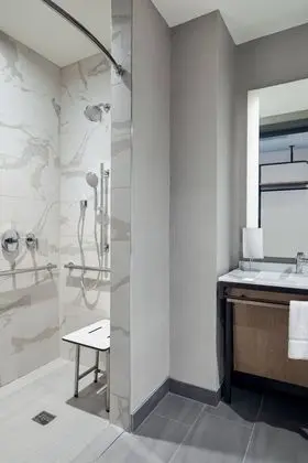 Club Oda, 1 En Büyük (King) Boy Yatak, Sigara İçilmez, Şehir Manzaralı