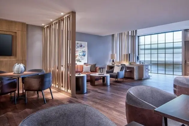 Club Oda, 1 En Büyük (King) Boy Yatak, Sigara İçilmez, Şehir Manzaralı