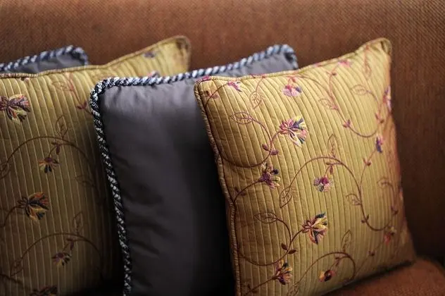 1 Bedroom Larger Apartment, City View