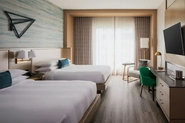 Premium Oda, 2 Büyük (Queen) Boy Yatak, Sigara İçilmez (Promenade View with M Club Access)