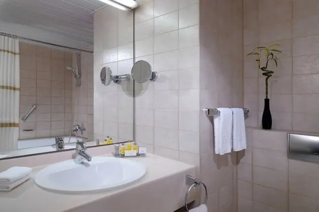 Oda, 2 Tek Kişilik Yatak, Balkon