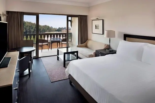 Deluxe Oda, 1 Çift Kişilik Yatak, Sigara İçilebilir