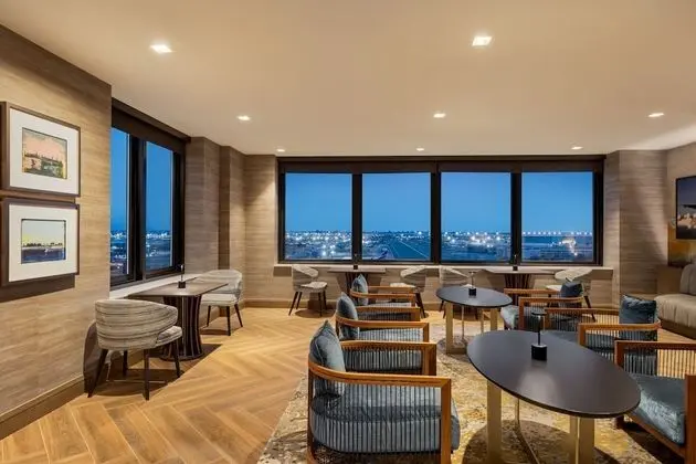 Club Oda, 1 En Büyük (King) Boy Yatak, Sigara İçilmez (M Club Level)