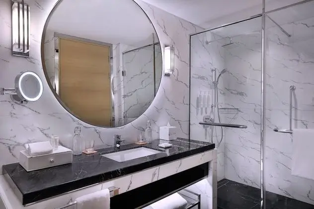 Deluxe Oda, 2 Çift Kişilik Yatak, Sigara İçilmez, Kısmi Deniz Manzaralı