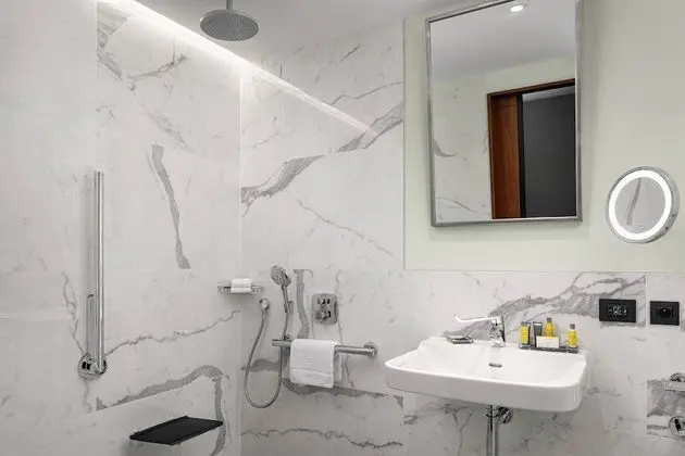 Club Oda, 1 En Büyük (King) Boy Yatak, Balkon