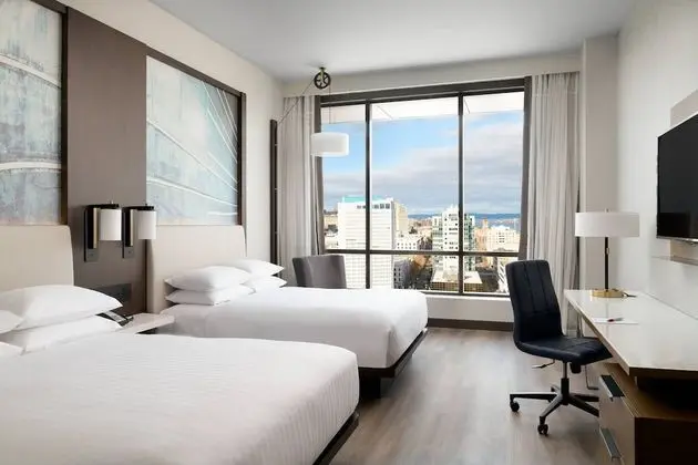 Oda, 2 Büyük (Queen) Boy Yatak, Sigara İçilmez, Şehir Manzaralı (High Floor)
