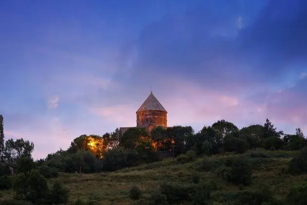 Royal Süit, 3 Yatak Odası, Manzaralı (Church view, Main Building)