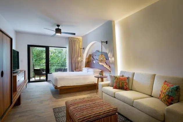 Oda, 1 Büyük (Queen) Boy Yatak ve Çekyat, Sigara İçilmez, Balkon