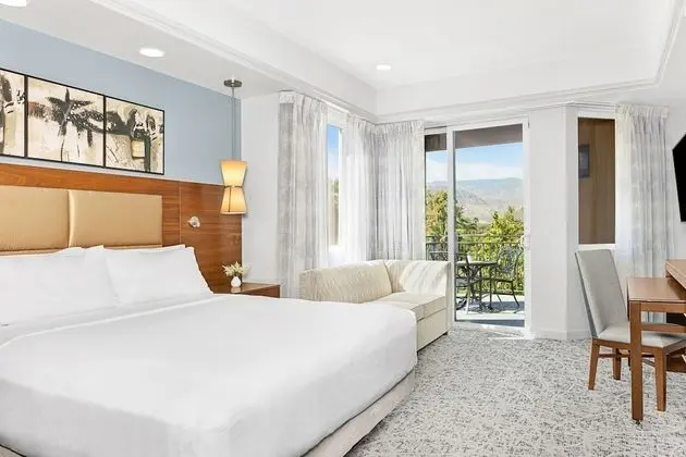 Oda, 1 En Büyük (King) Boy Yatak ve Çekyat, Sigara İçilmez, Balkon
