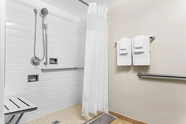 Villa, 2 Yatak Odası, Balkon (Mobility Accessible, Roll-In Shower)