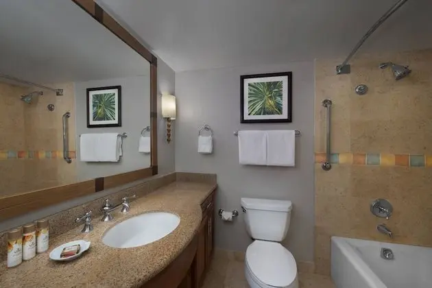 Oda, 1 En Büyük (King) Boy Yatak ve Çekyat, Balkon, Bahçe Manzaralı