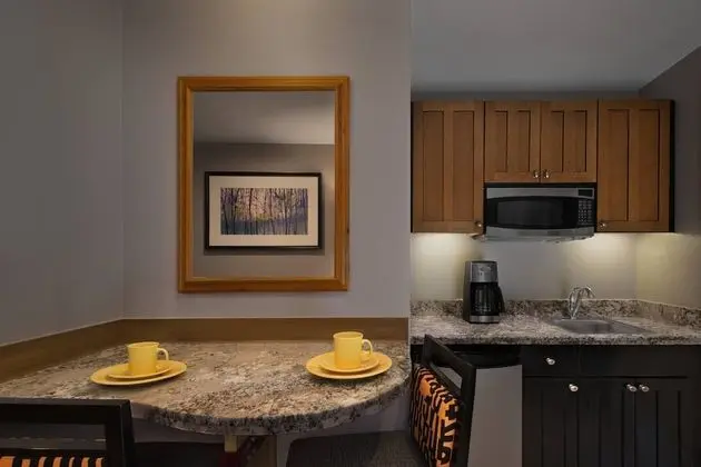 Oda, 1 En Büyük (King) Boy Yatak ve Çekyat