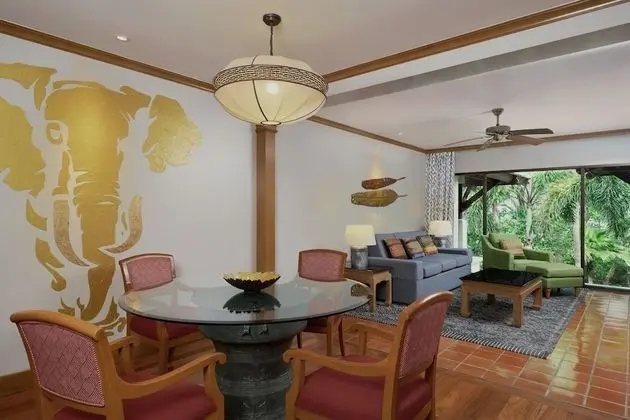 Apart Daire, 2 Yatak Odası, Balkon, Bahçe Manzaralı