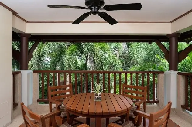 Apart Daire, 2 Yatak Odası, Balkon, Bahçe Manzaralı