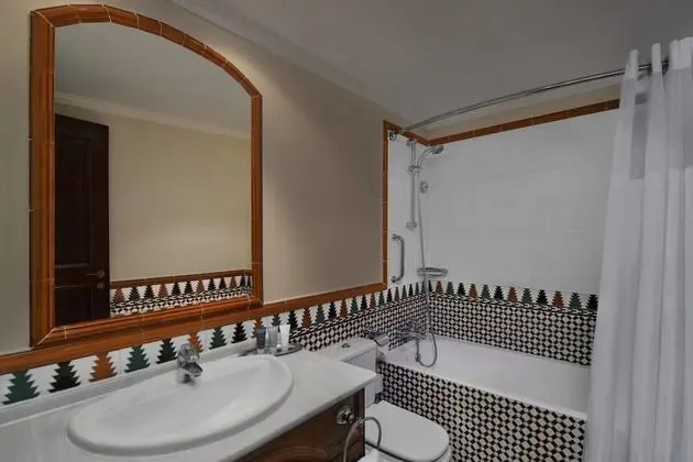 Oda, 1 En Büyük (King) Boy Yatak, Balkon, Resort Manzaralı (Non-Smoking)
