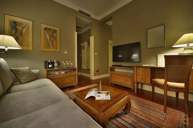 Garden Suite with 50m2 Terrace