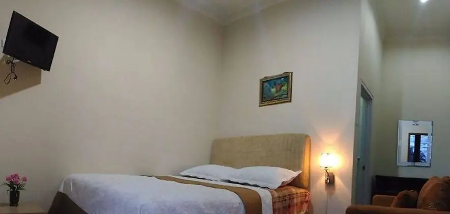 Panoramic Tek Büyük Yataklı Oda, Özel Banyo, Havuz Manzaralı