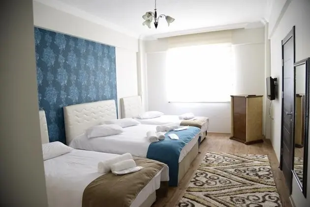 Triple, Dağ Manzaralı