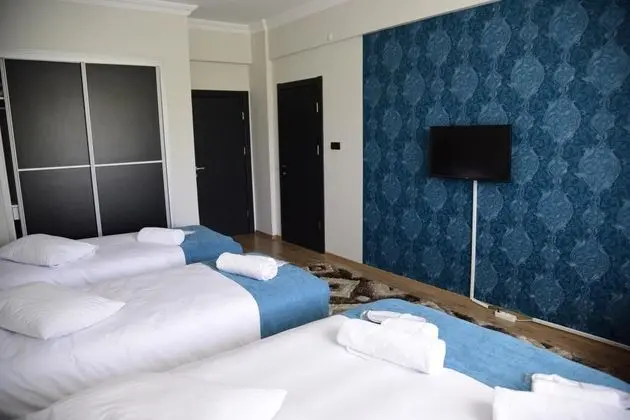 Triple, Dağ Manzaralı
