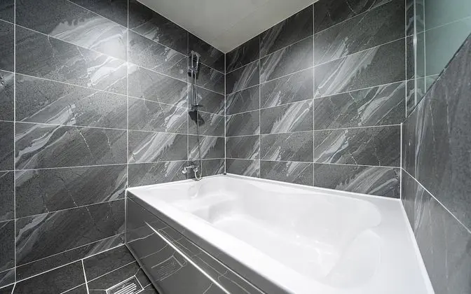 Oda (Standard (tub for 2 adults family bat)