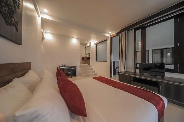 Deluxe Oda, Balkon, Tepe Manzaralı