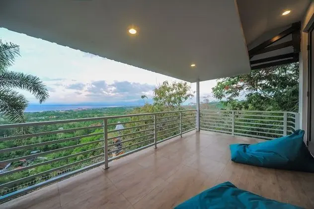 Deluxe Oda, Balkon, Tepe Manzaralı