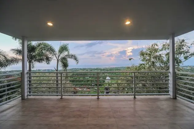 Deluxe Oda, Balkon, Tepe Manzaralı