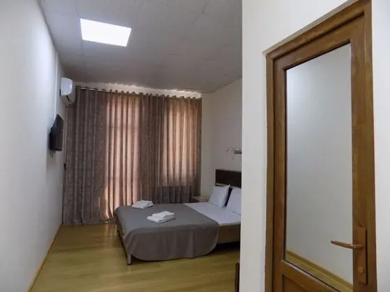 Tek Büyük Yataklı Oda