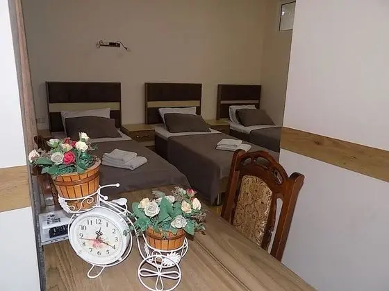 Üç Kişilik Oda