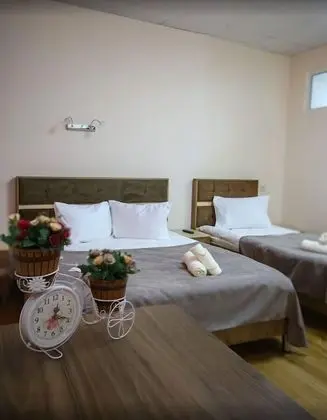 Üç Kişilik Oda