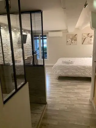 Tek Büyük Yataklı Oda (Cour 1)