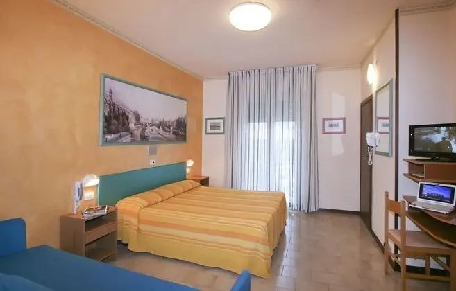 Üç Kişilik Oda, Balkon