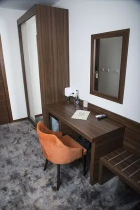Deluxe Tek Büyük veya İki Ayrı Yataklı Oda