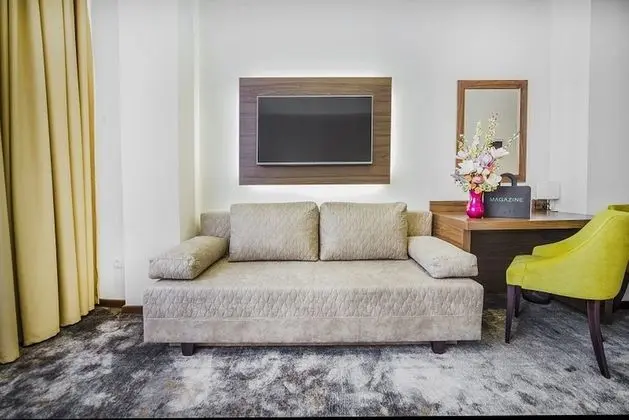 Luxury Üç Kişilik Oda, Balkon
